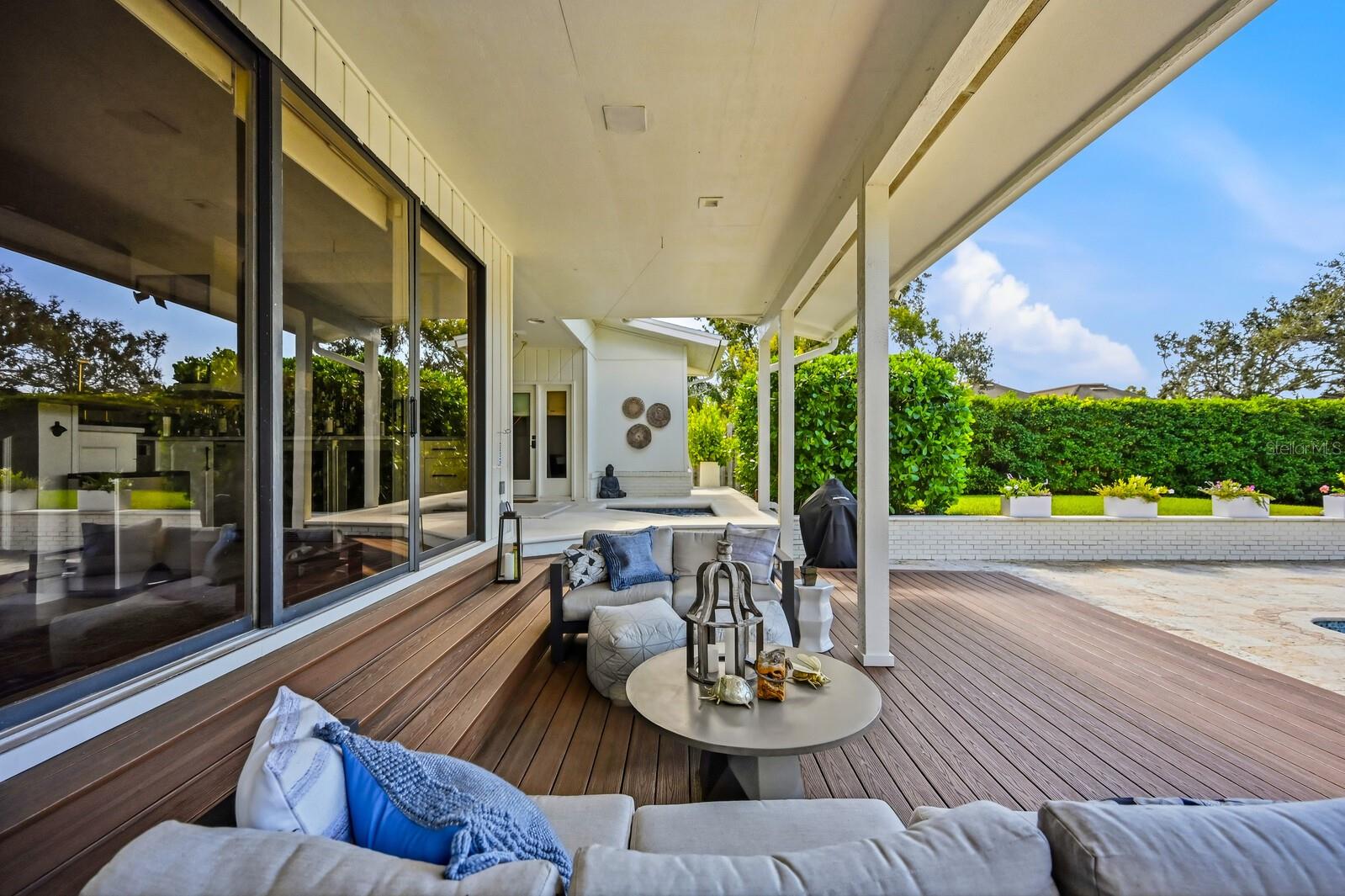 BENEVA OAKS - Residential