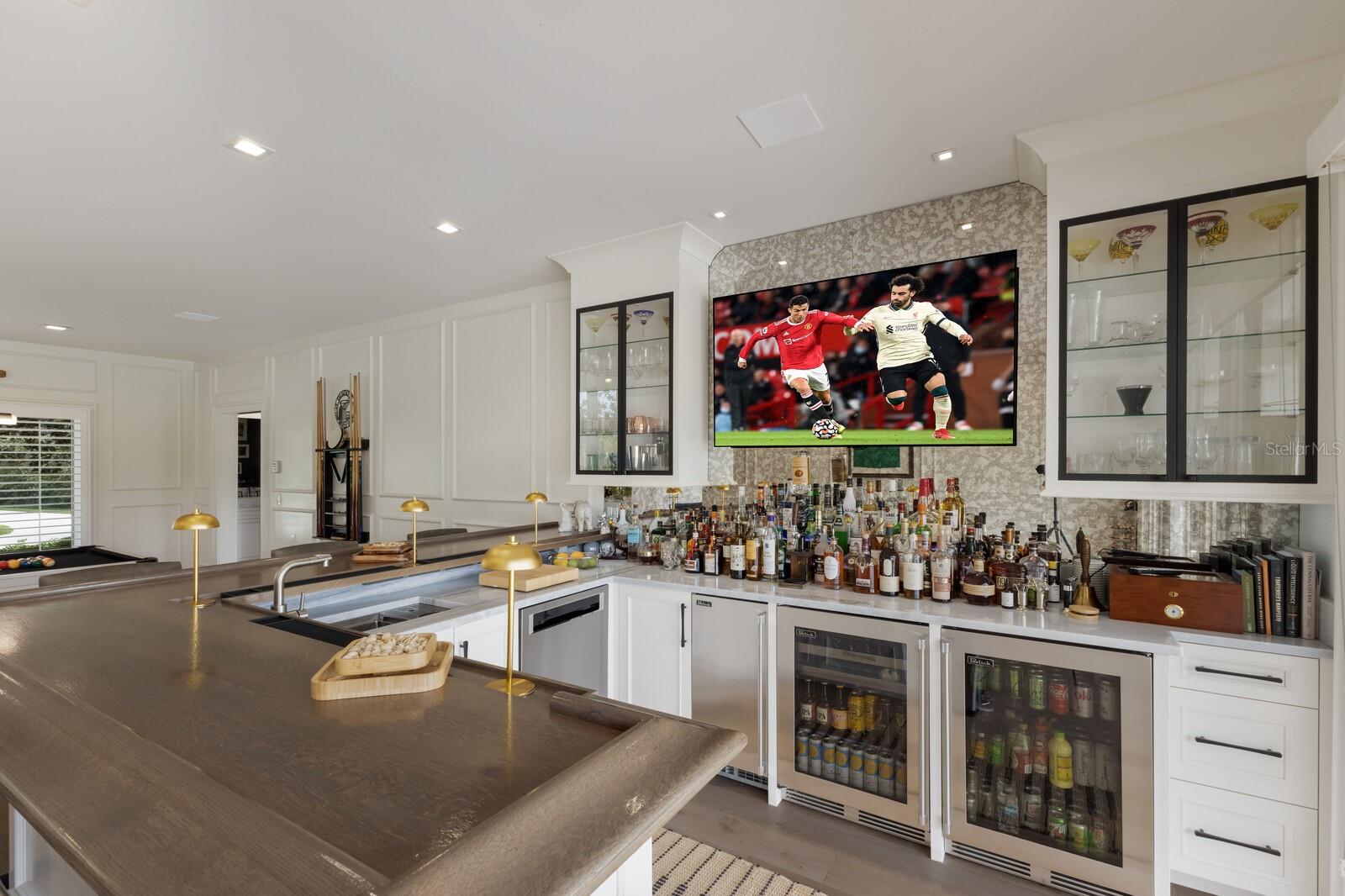 BENEVA OAKS - Residential