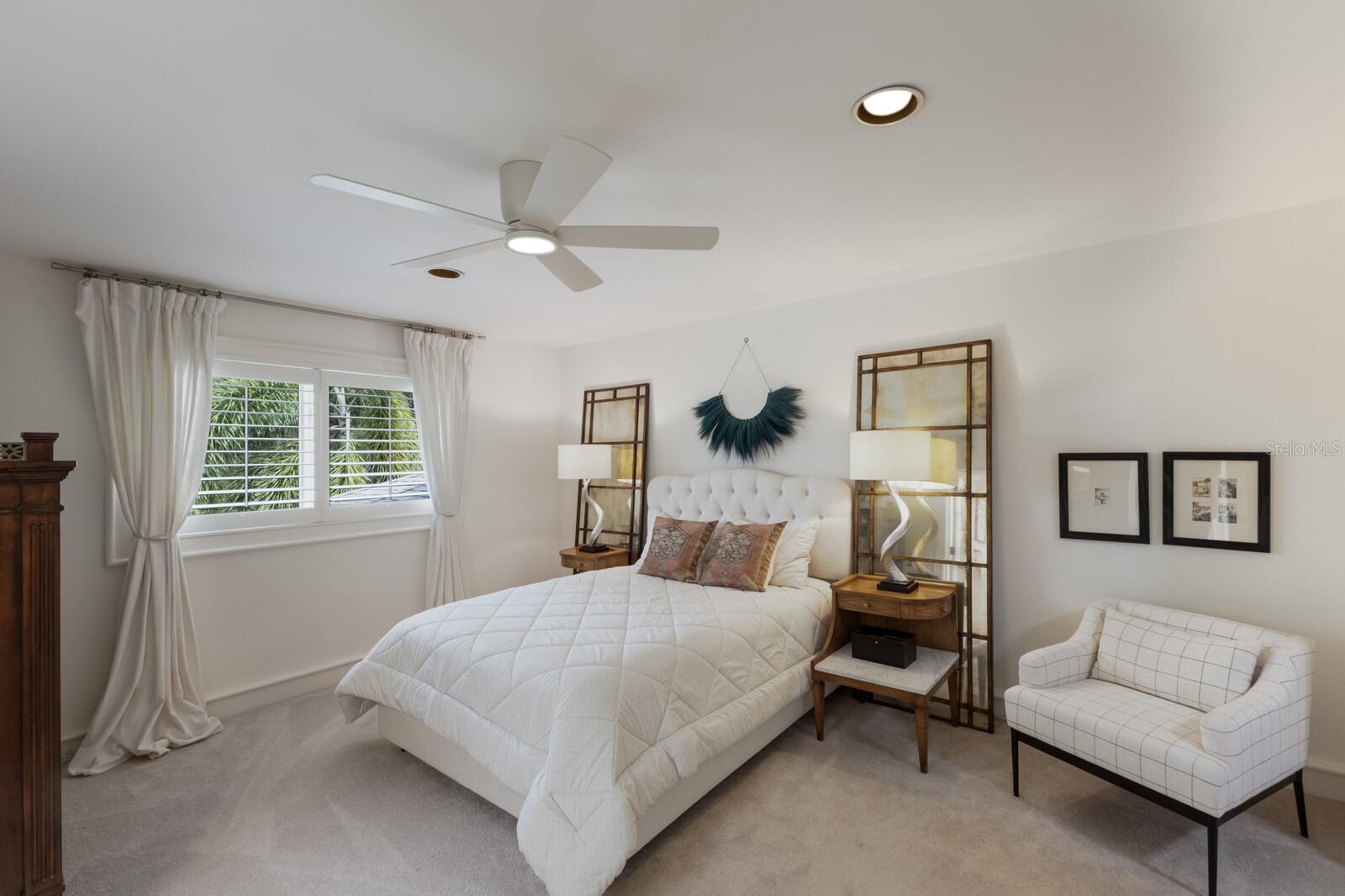 BENEVA OAKS - Residential