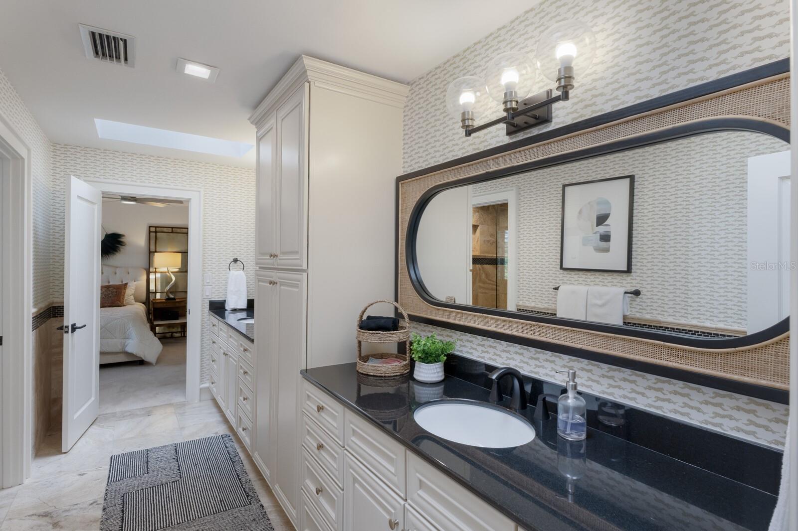 BENEVA OAKS - Residential