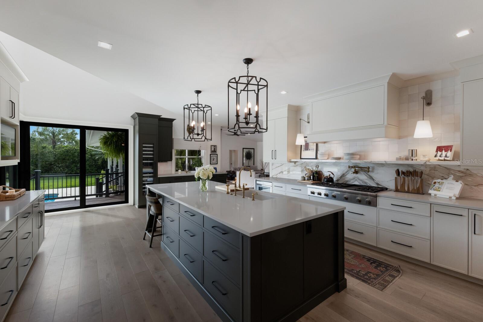 BENEVA OAKS - Residential