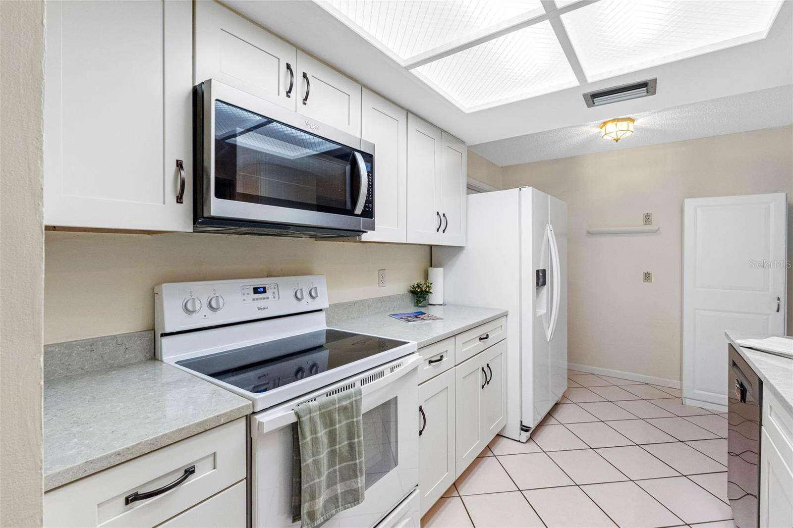 VILLAS CAPRI CONDO - Residential