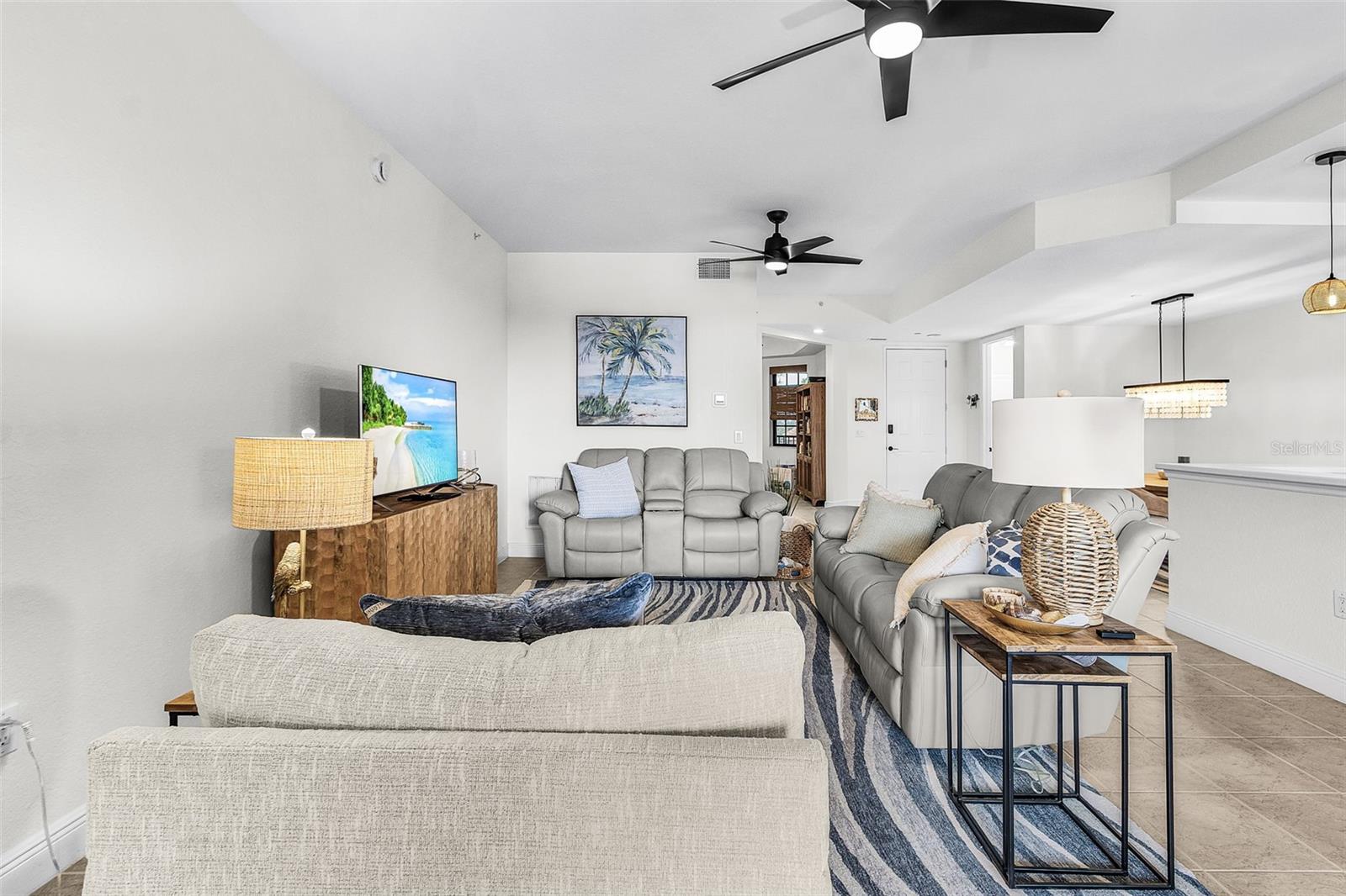 ESPLANADE/BURNT STORE MARINA PH 3 - Residential