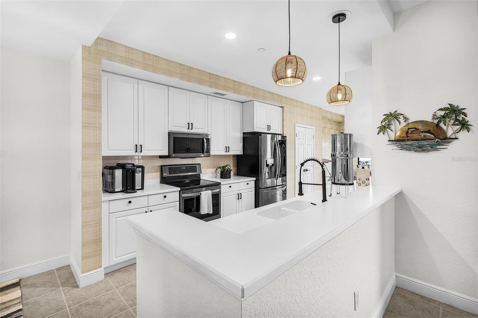 ESPLANADE/BURNT STORE MARINA PH 3 - Residential