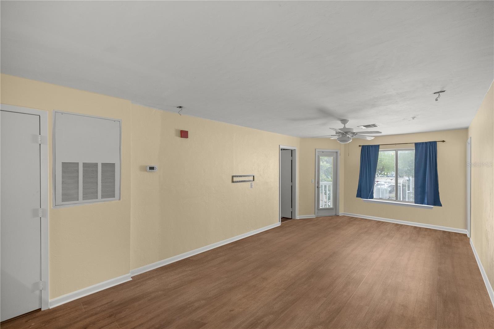 Photo 7 of 31 of 4000 SW 23RD STREET 3-202 condo
