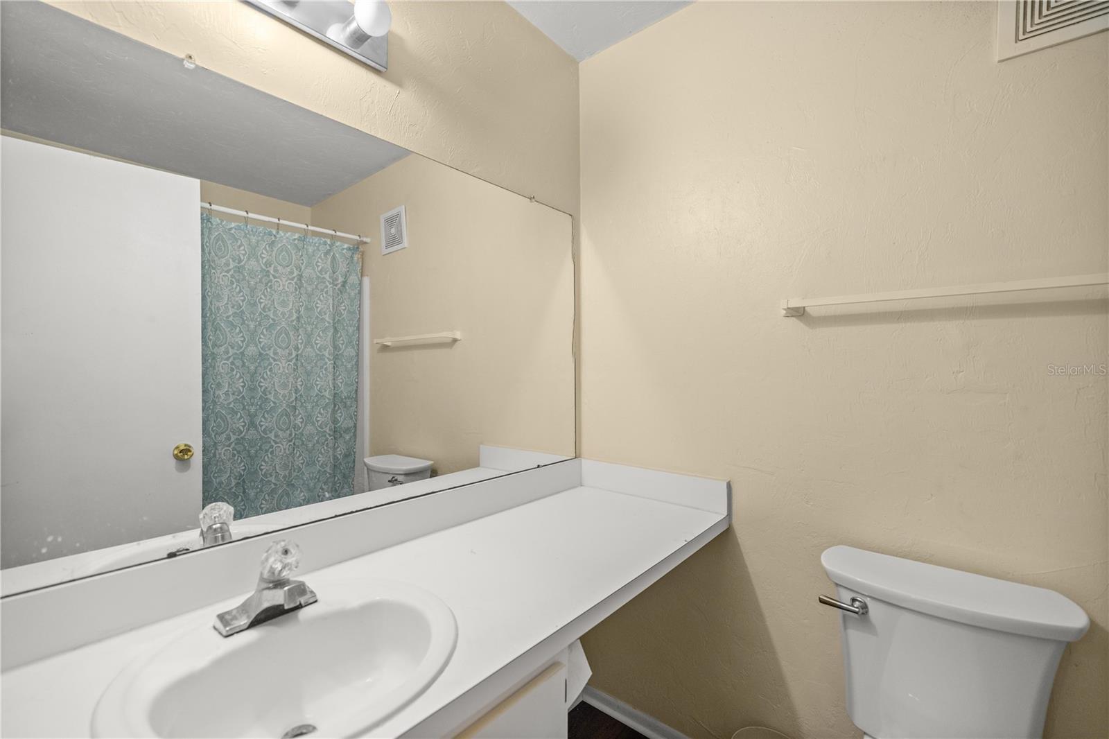 Photo 12 of 31 of 4000 SW 23RD STREET 3-202 condo