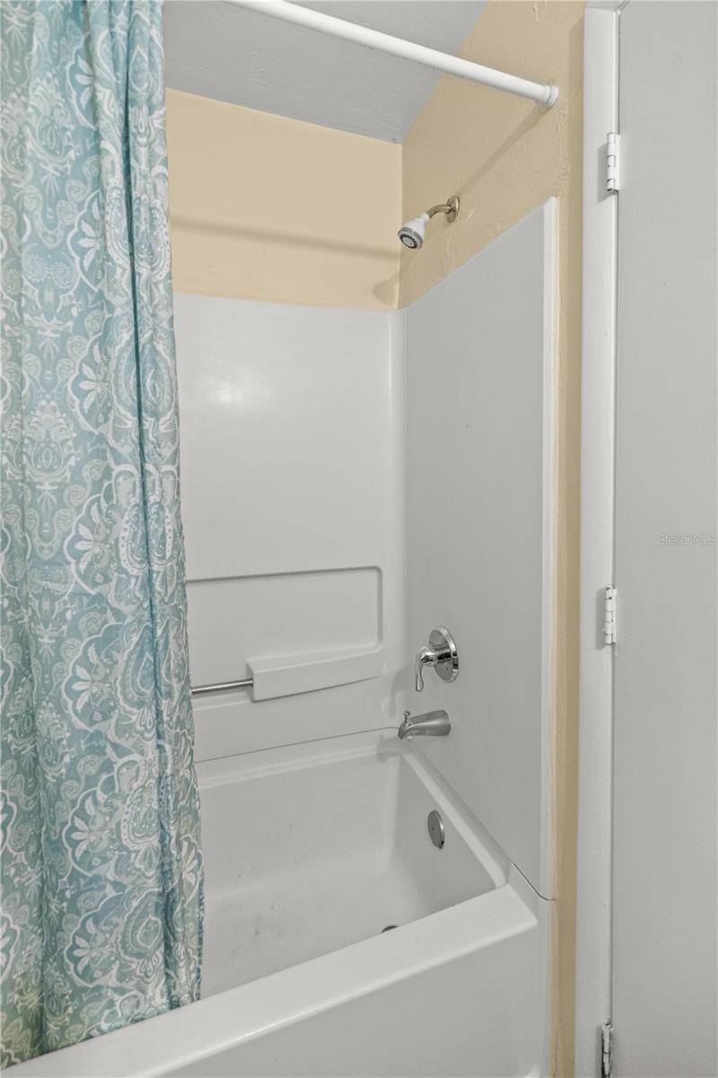 Photo 13 of 31 of 4000 SW 23RD STREET 3-202 condo