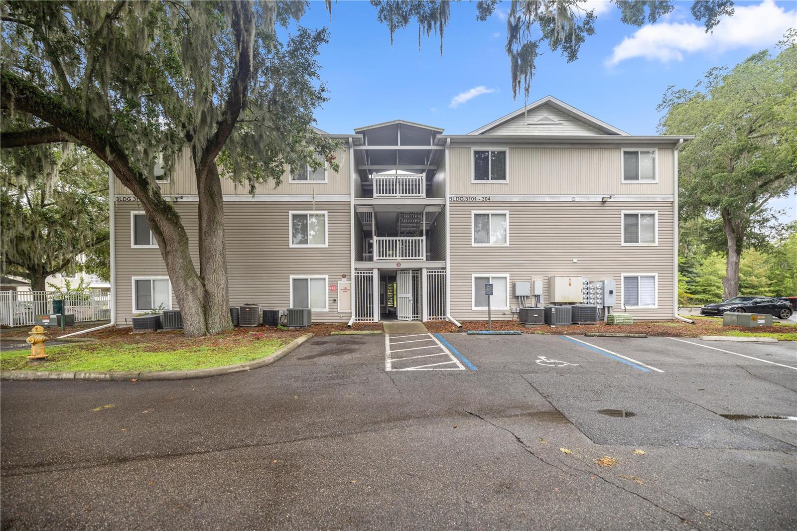 View GAINESVILLE, FL 32608 condo