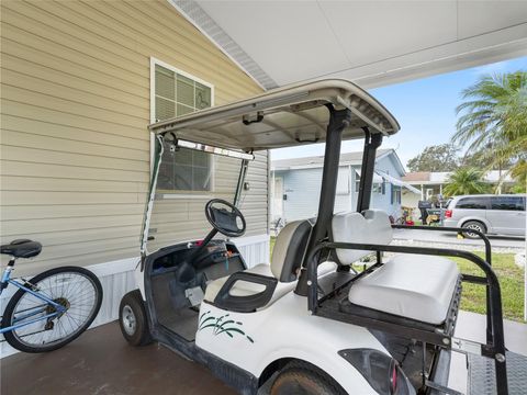 A home in LAKE WALES