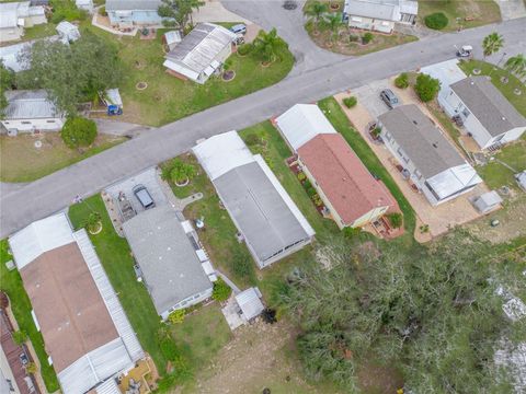 A home in LAKE WALES