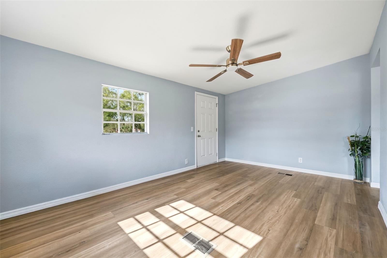 ANGUS VALLEY - Residential