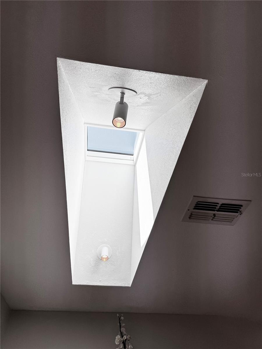 ROYAL PALM VILLAS - Residential