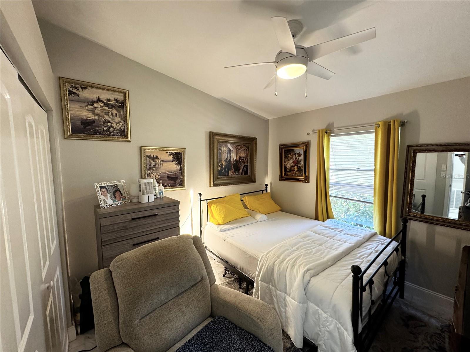 ROYAL PALM VILLAS - Residential