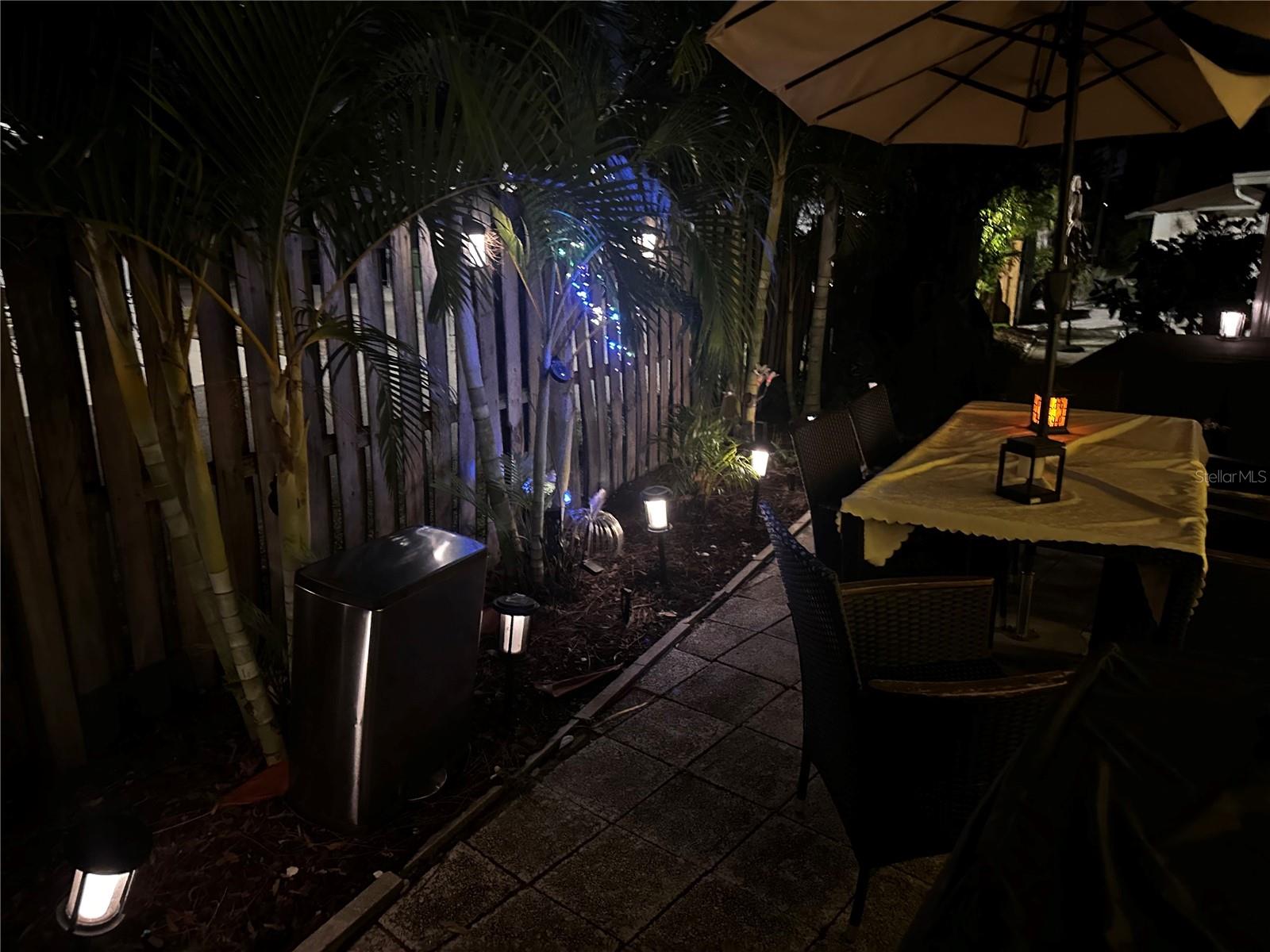 ROYAL PALM VILLAS - Residential