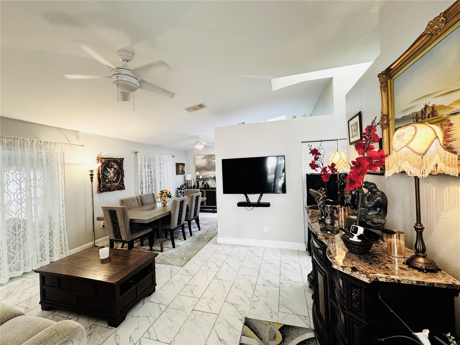 ROYAL PALM VILLAS - Residential