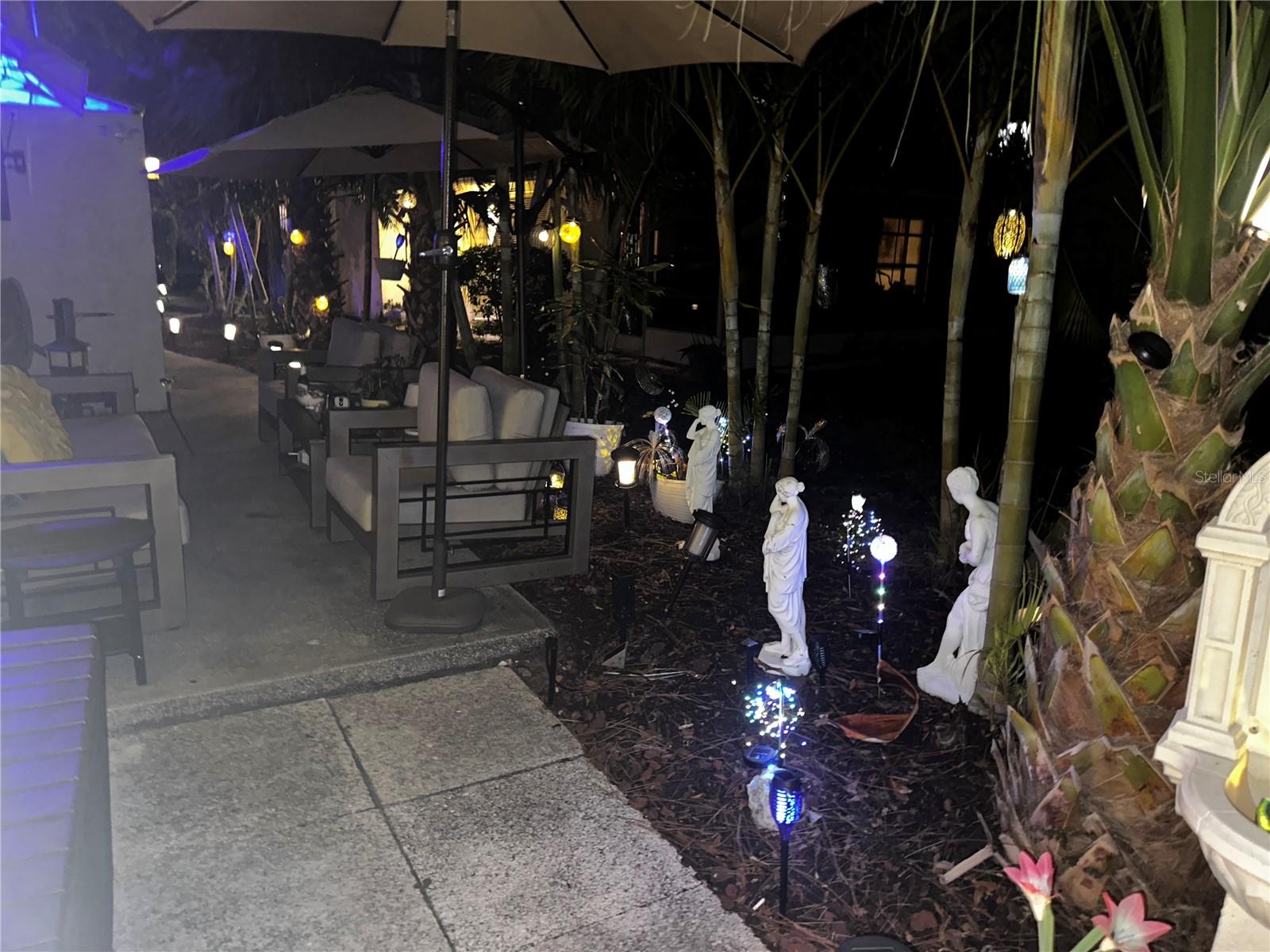 ROYAL PALM VILLAS - Residential