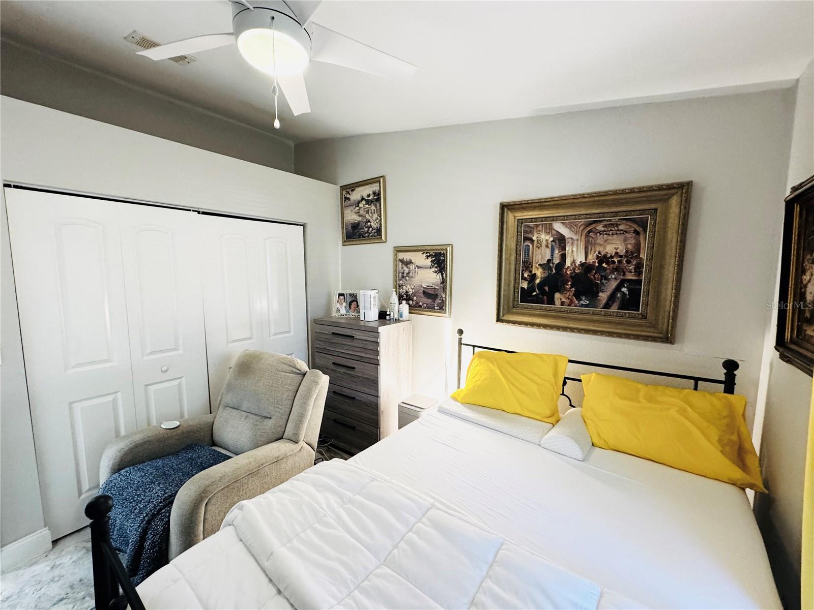 ROYAL PALM VILLAS - Residential