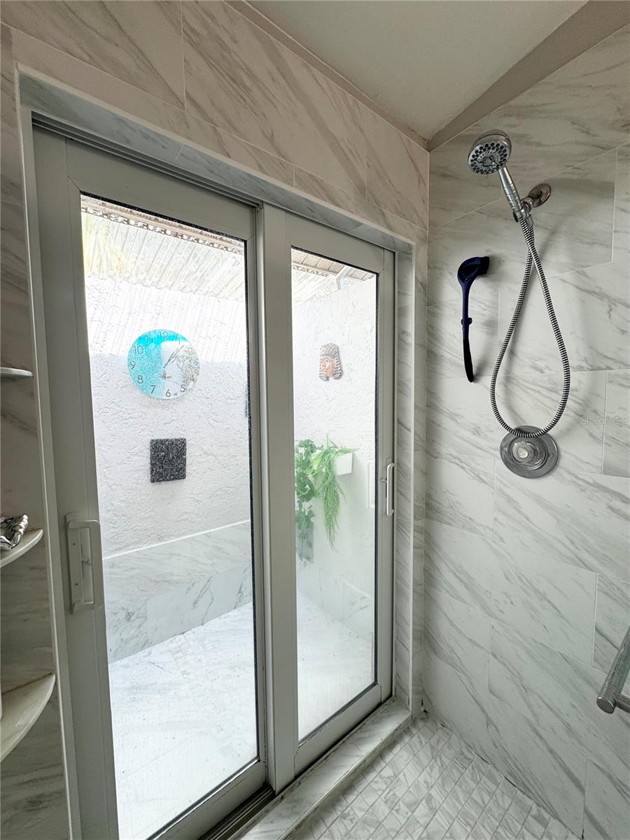 ROYAL PALM VILLAS - Residential