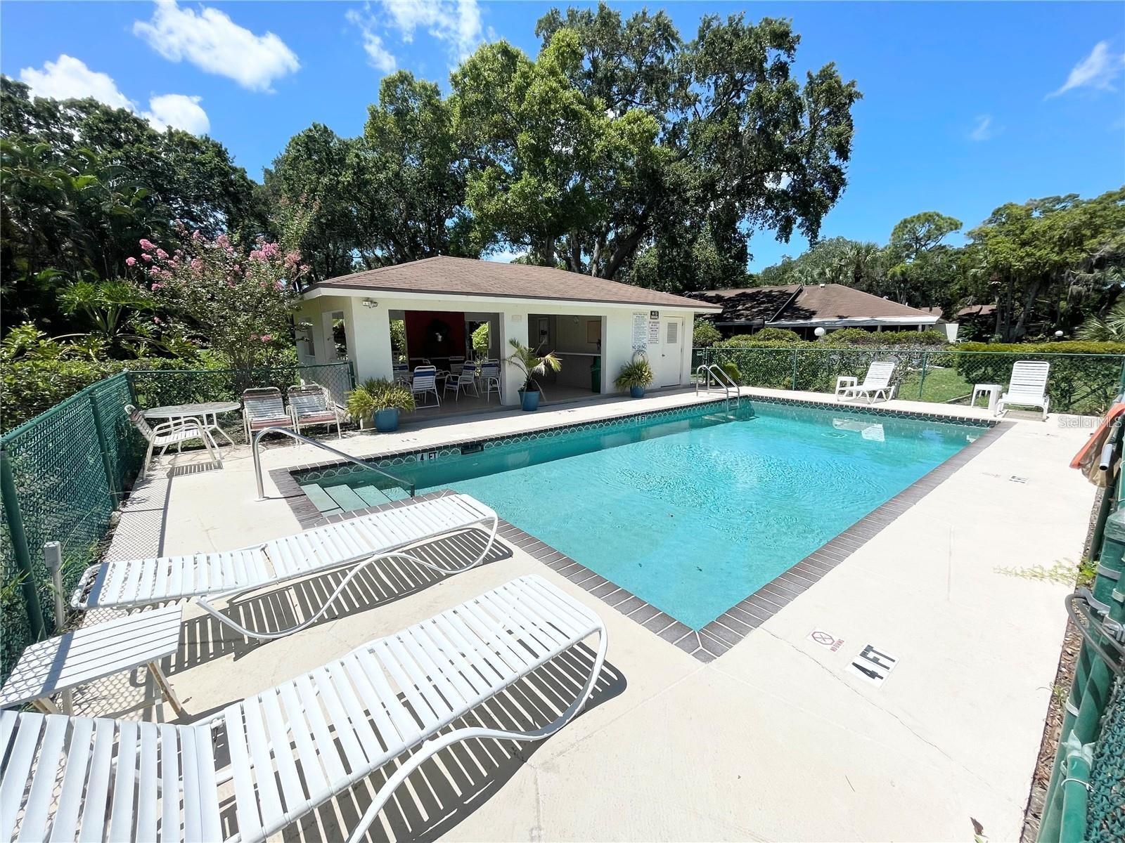 ROYAL PALM VILLAS - Residential