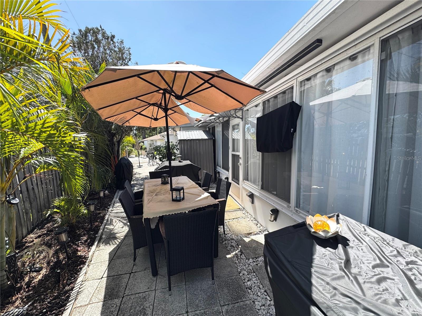 ROYAL PALM VILLAS - Residential