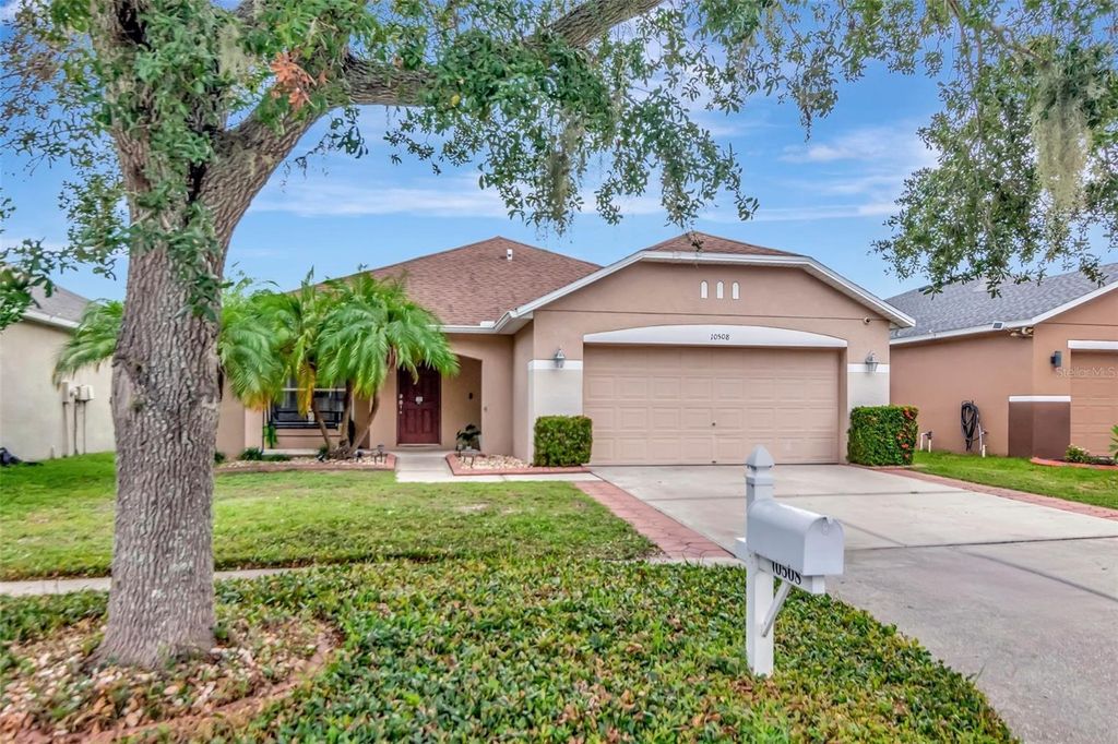 Photo of 10508 Early Light Court, Riverview, FL 33578 (MLS # TB8426020)