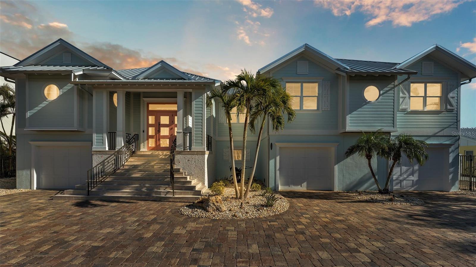 635 KEY ROYALE DRIVE