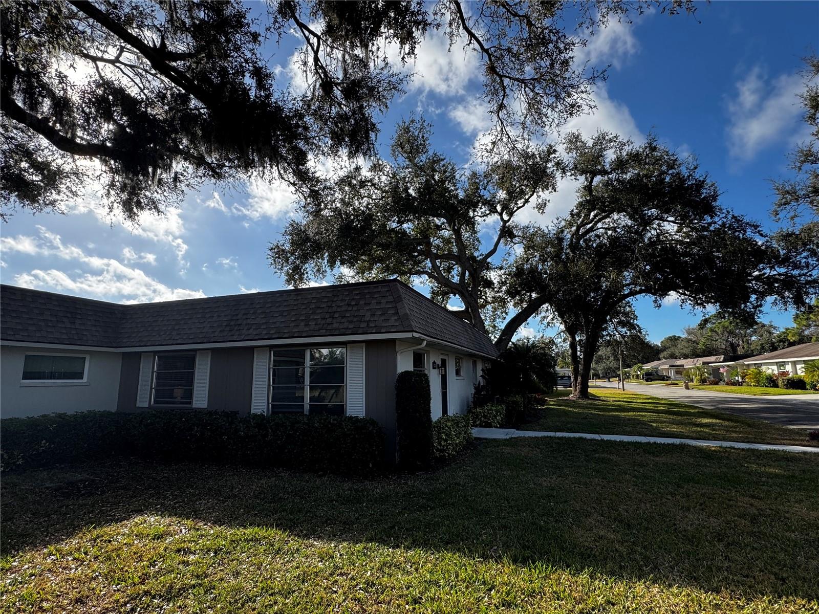 1335 GLENDALE CIRCLE W 217