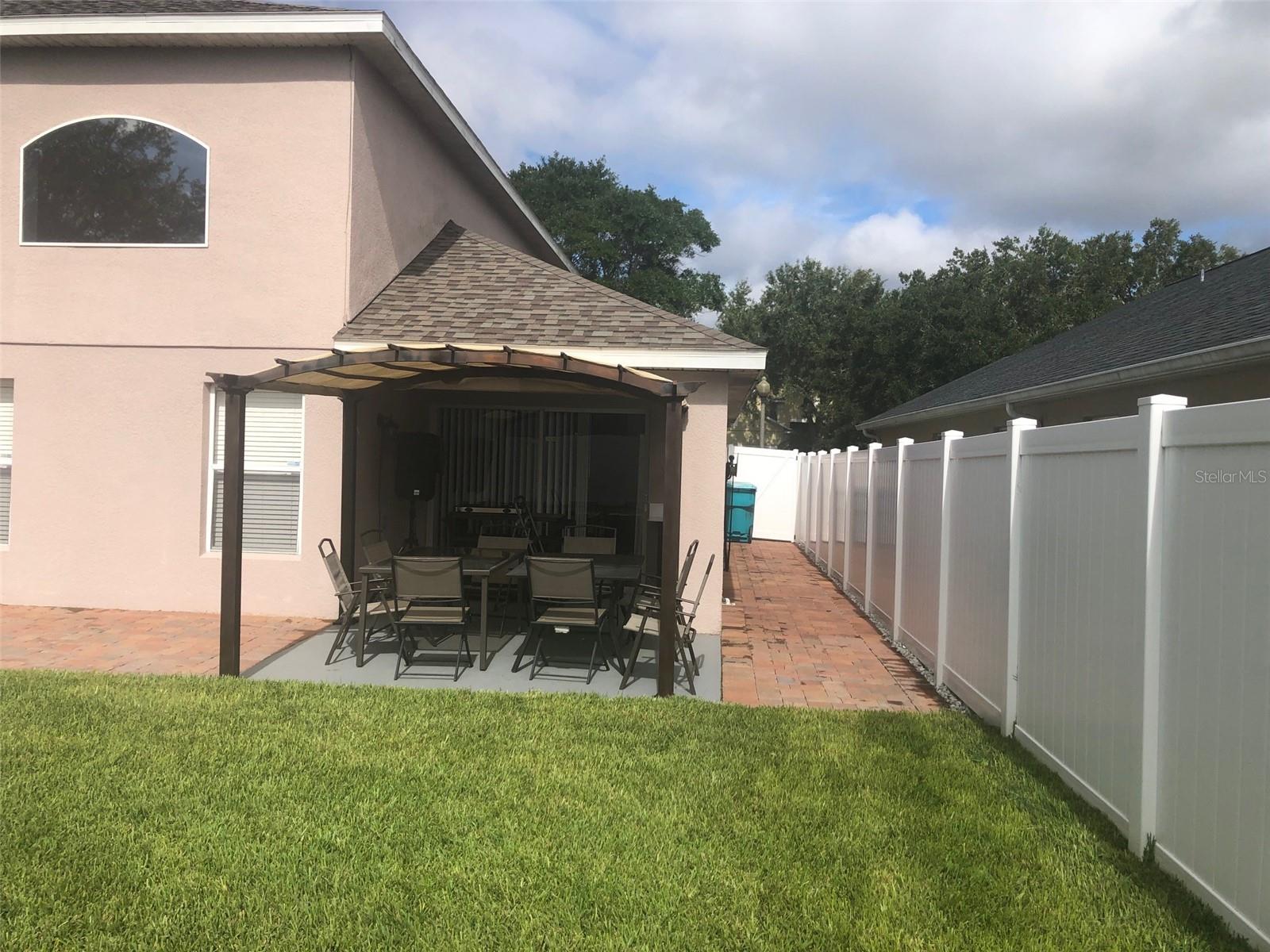 VISTA LAKES VILLAGE N-2 AMHURST - Residential