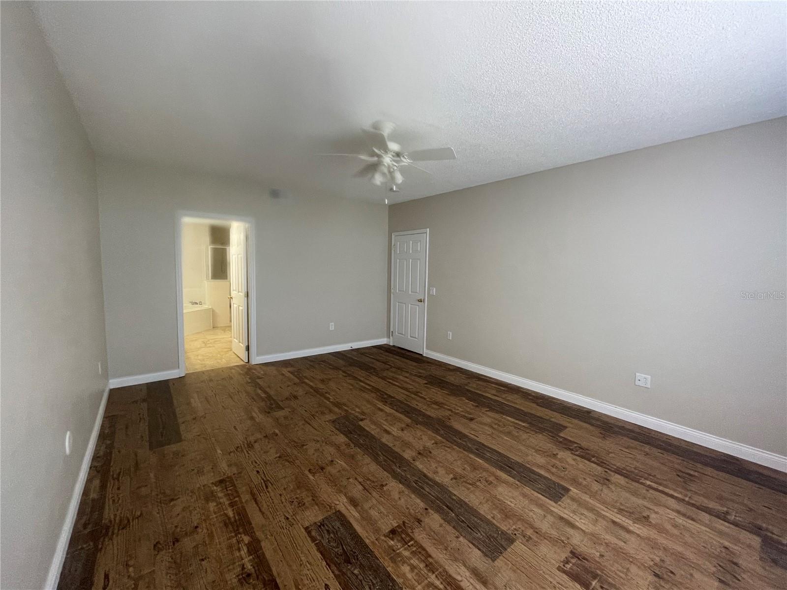 VISTA LAKES VILLAGE N-2 AMHURST - Residential