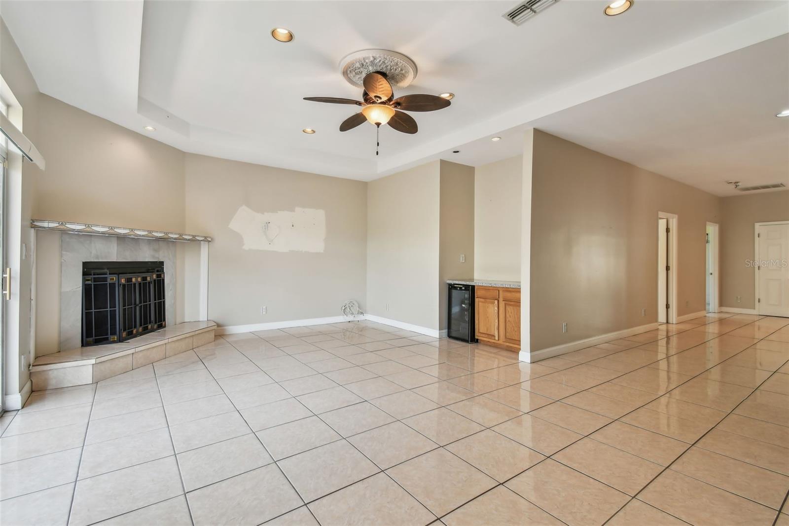 SUNSET HILLS - Residential Lease