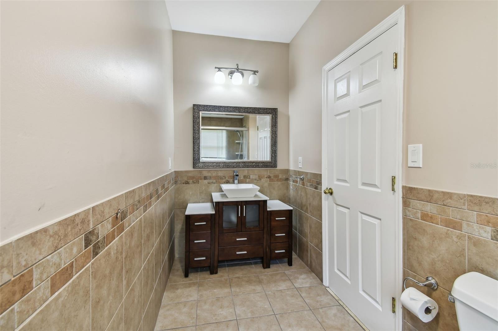 SUNSET HILLS - Residential Lease