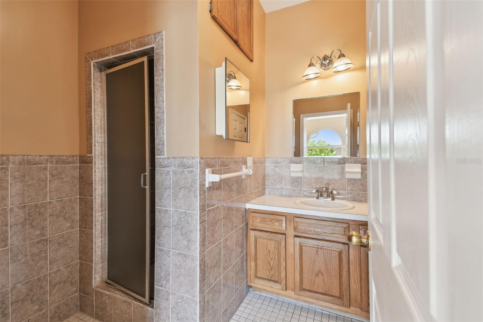 SUNSET HILLS - Residential Lease