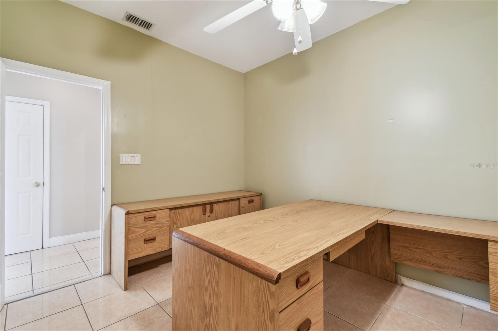 SUNSET HILLS - Residential Lease