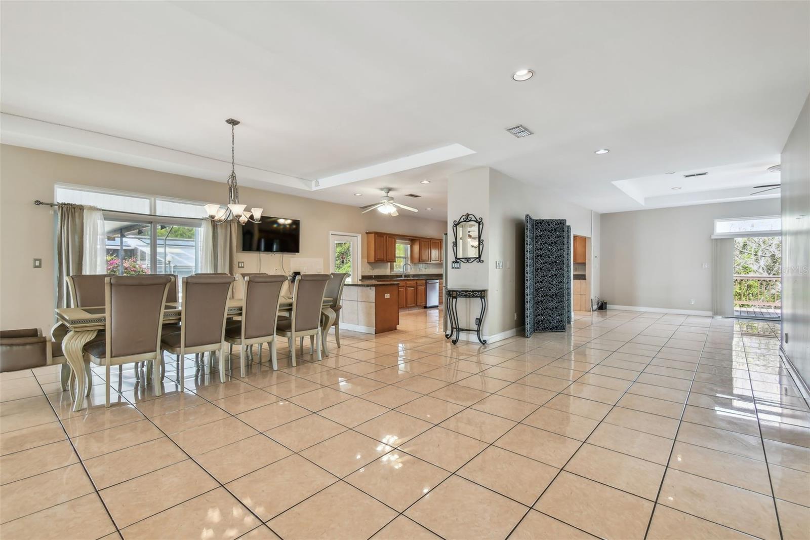 SUNSET HILLS - Residential Lease