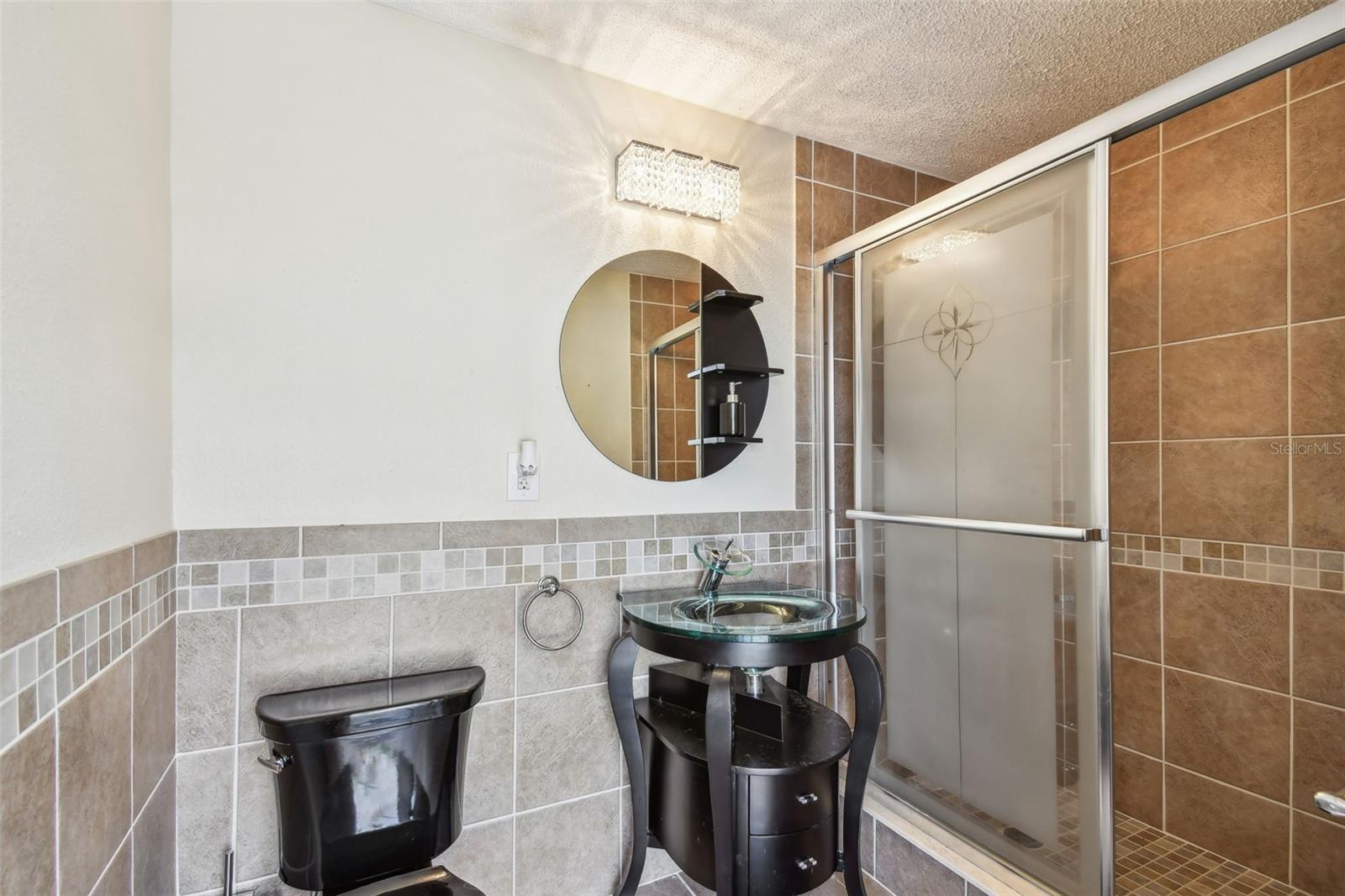 SUNSET HILLS - Residential Lease