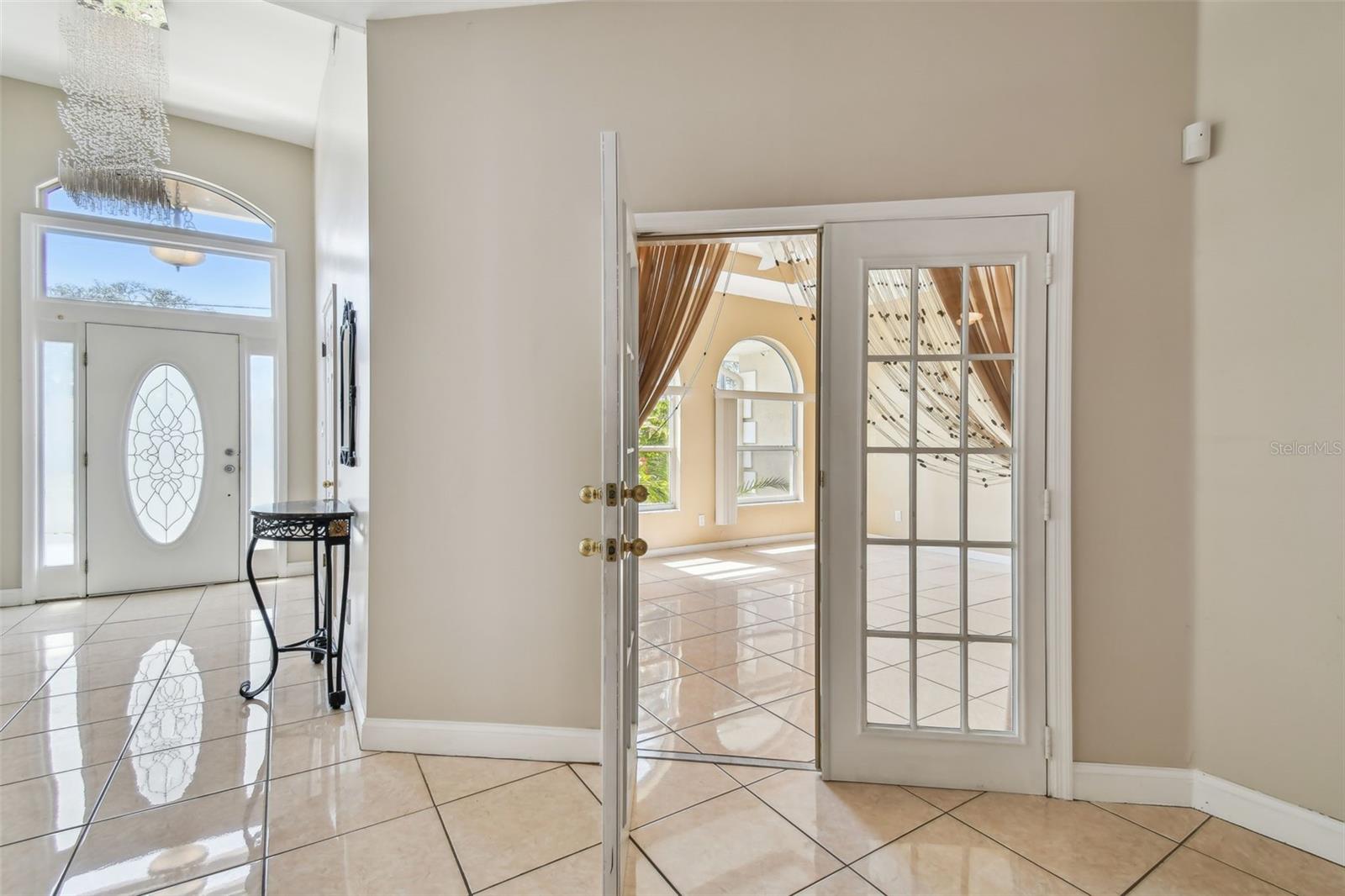 SUNSET HILLS - Residential Lease