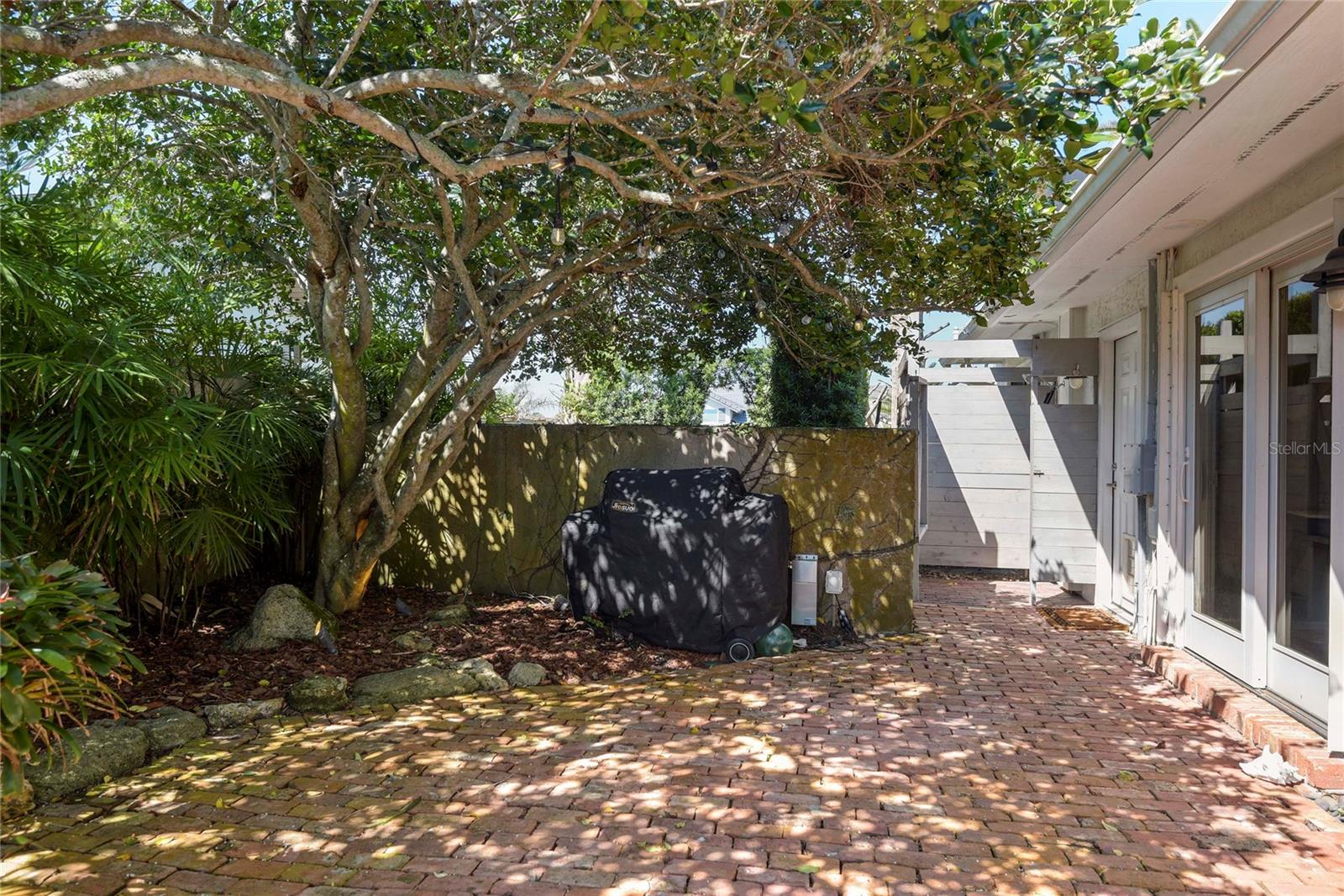 YACHT CLUB ISLAND ESTATES - Residential