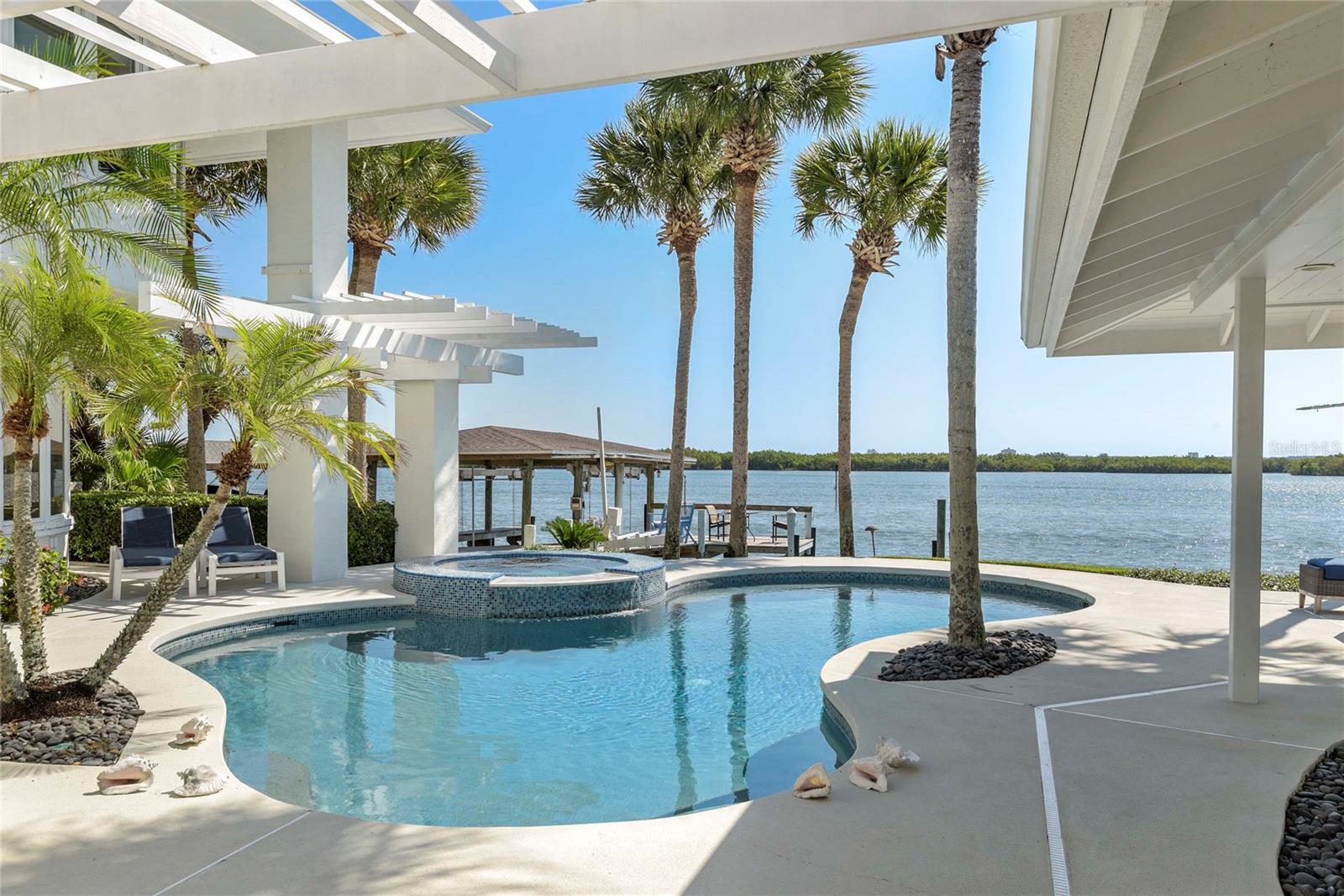 YACHT CLUB ISLAND ESTATES - Residential