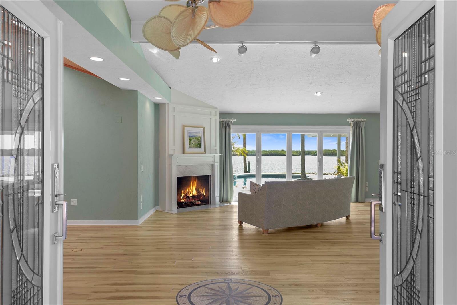 YACHT CLUB ISLAND ESTATES - Residential