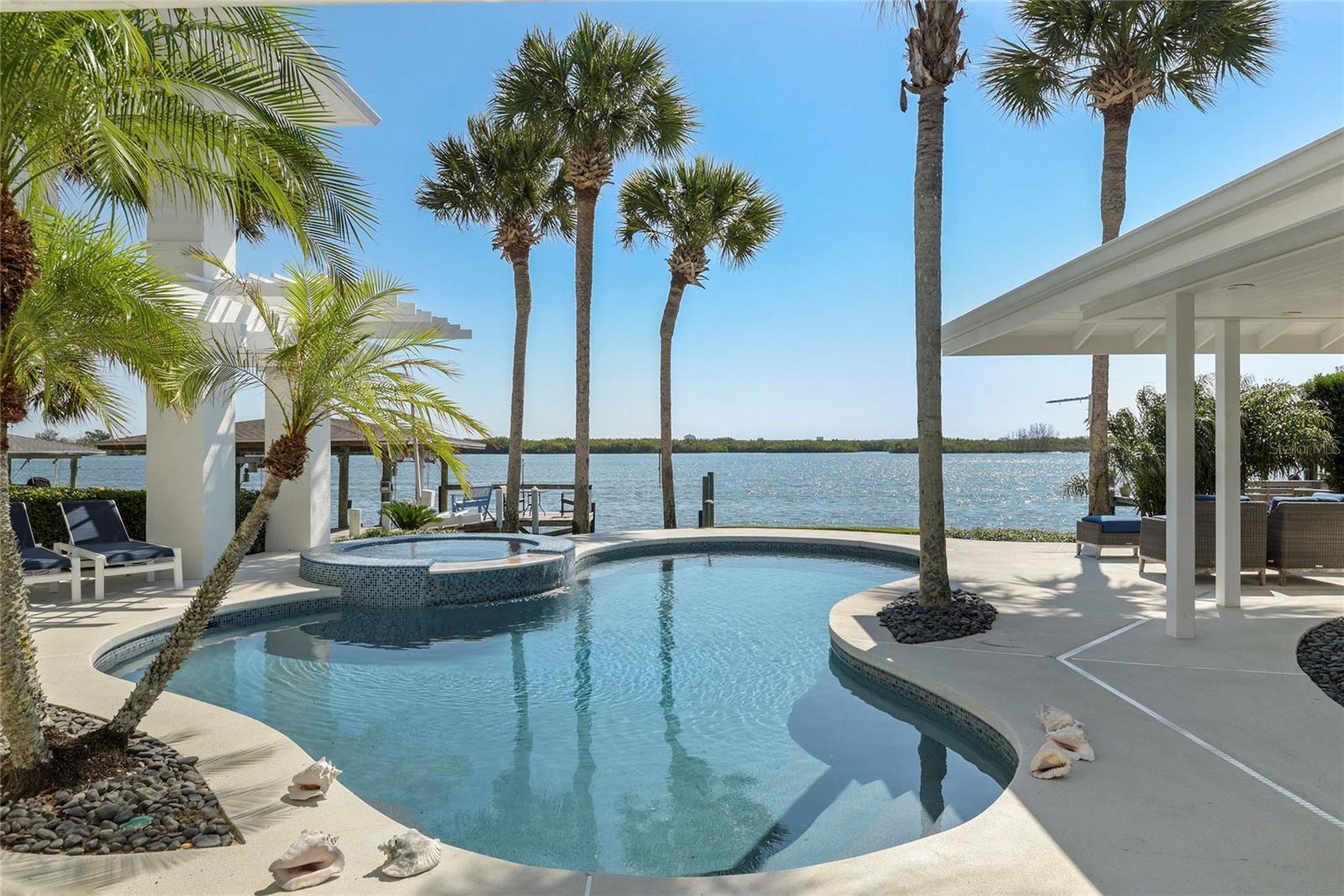 YACHT CLUB ISLAND ESTATES - Residential