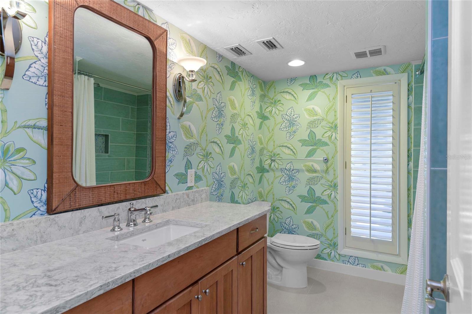YACHT CLUB ISLAND ESTATES - Residential