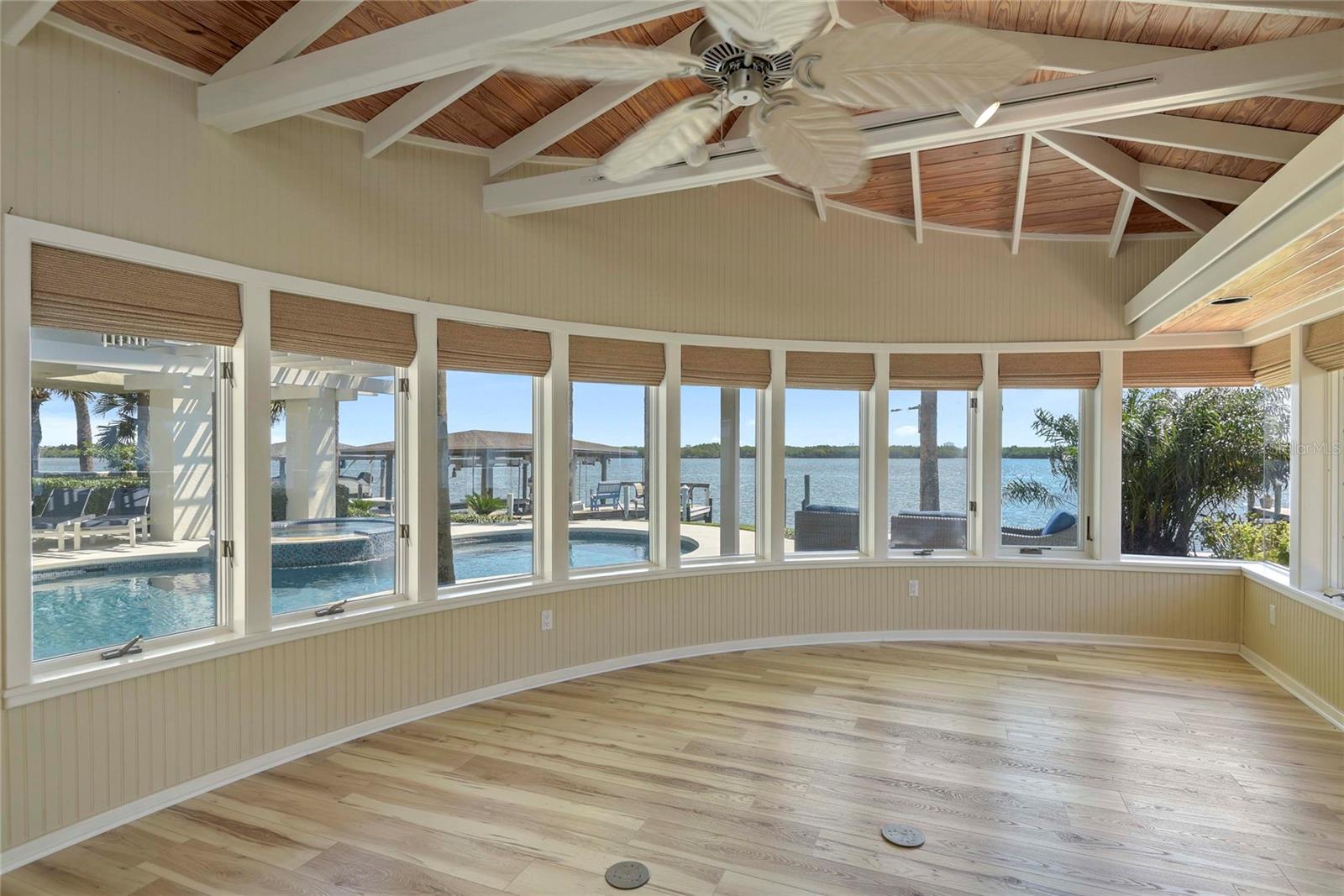 YACHT CLUB ISLAND ESTATES - Residential