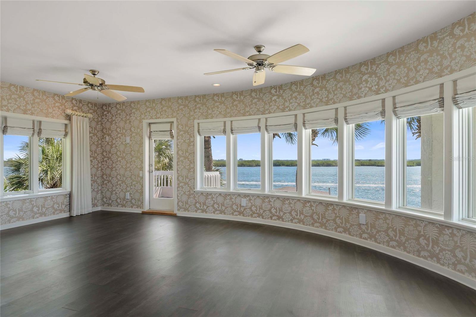 YACHT CLUB ISLAND ESTATES - Residential