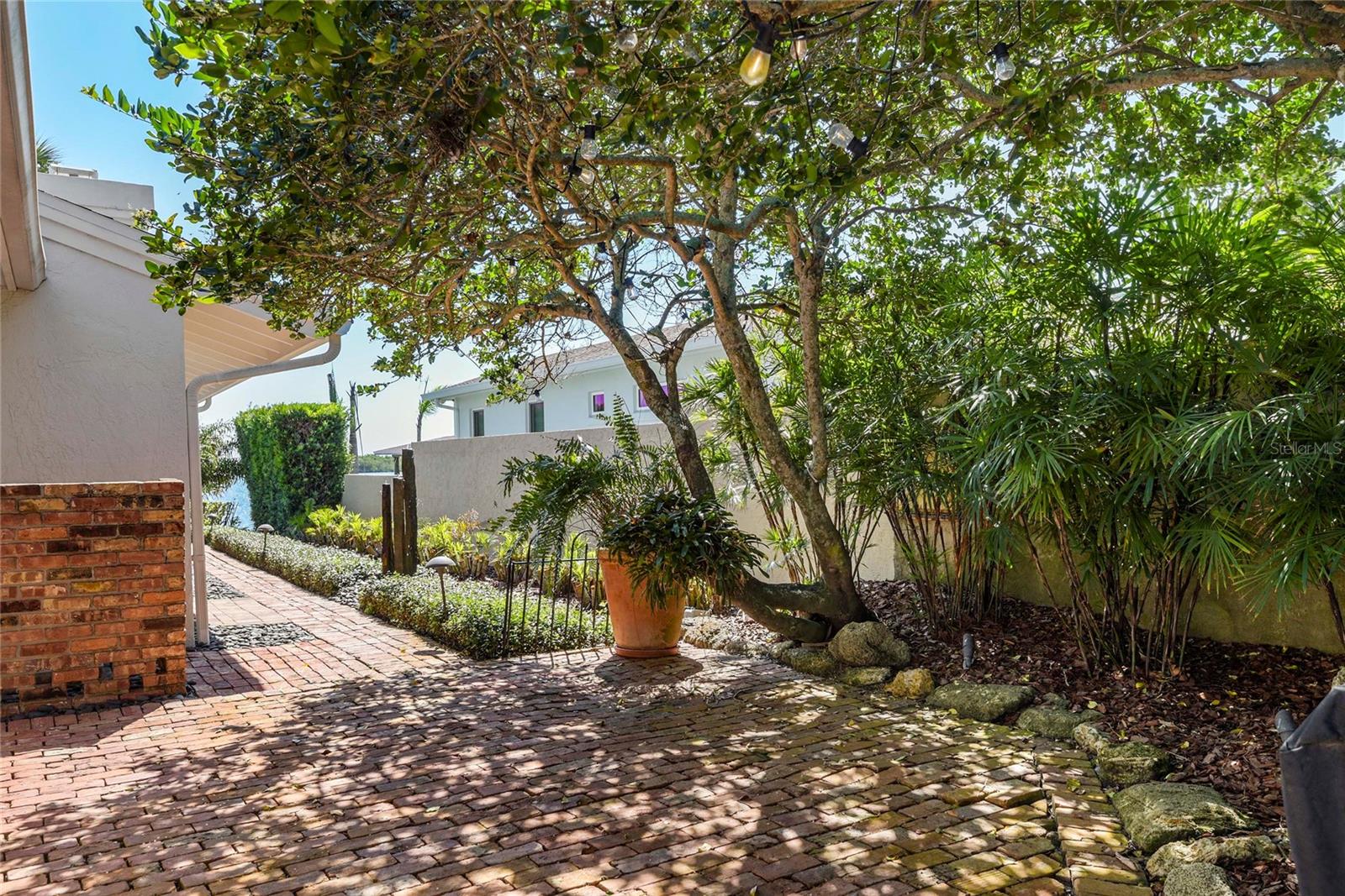 YACHT CLUB ISLAND ESTATES - Residential