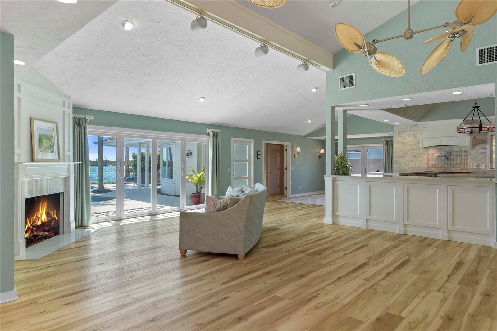 YACHT CLUB ISLAND ESTATES - Residential
