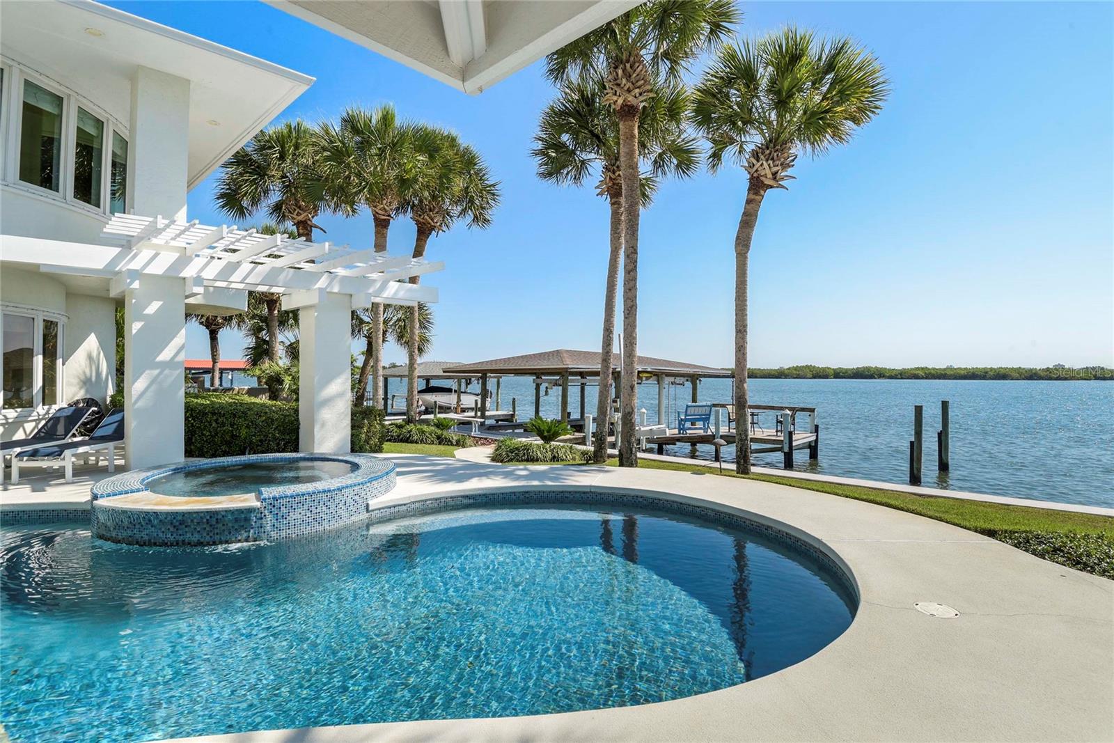 YACHT CLUB ISLAND ESTATES - Residential