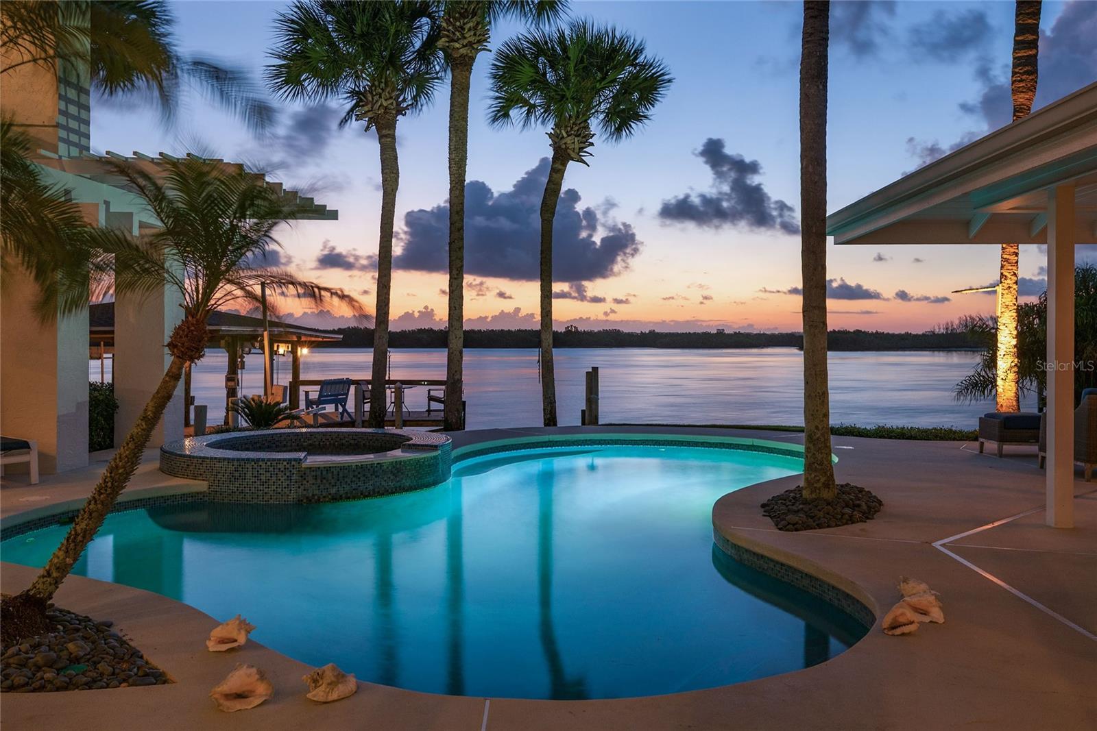 YACHT CLUB ISLAND ESTATES - Residential