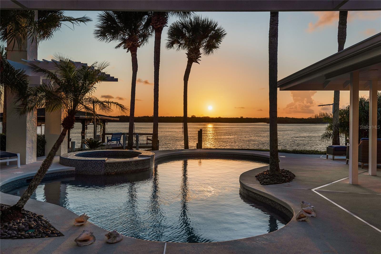 YACHT CLUB ISLAND ESTATES - Residential