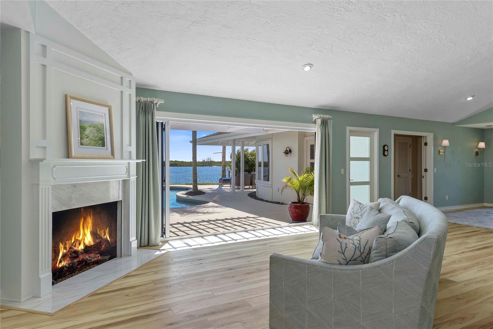 YACHT CLUB ISLAND ESTATES - Residential