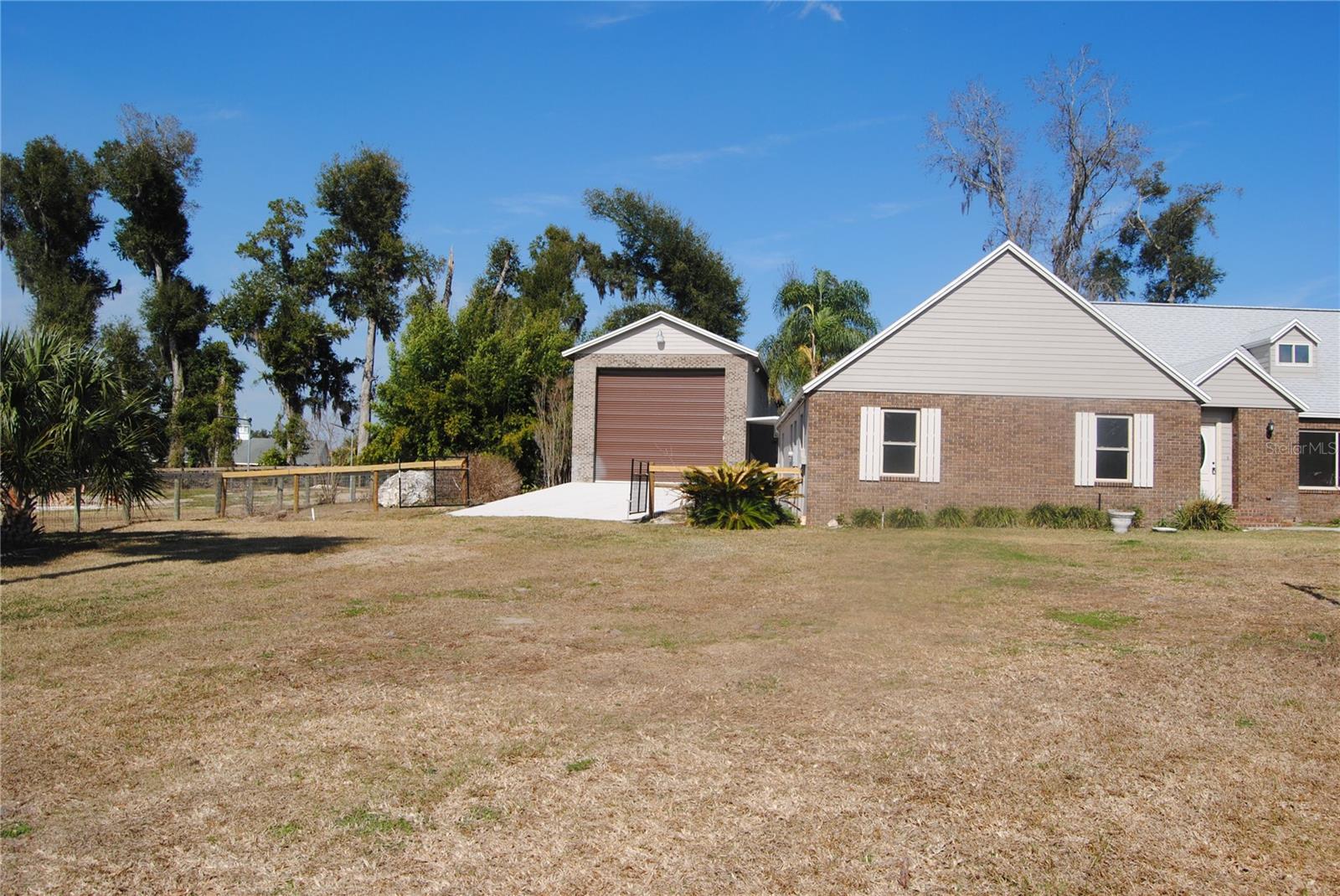 3560 SW 24TH AVENUE ROAD